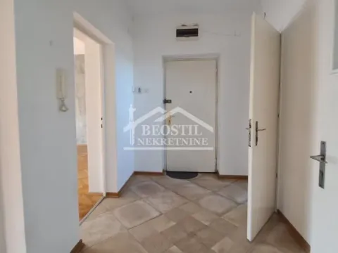 Sale, two bedroom apartment, 61m², Stari Grad, Beograd - image 8