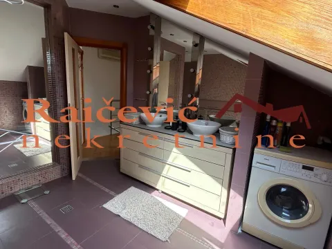 Prodaja, trosoban stan, 82m², Stari Grad, Beograd - image 9