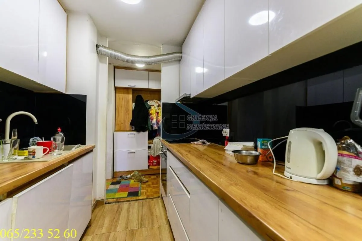 Sale, three bedroom apartment, 73m², Novi Beograd Blok 34, Novi Beograd Sve Podlokacije