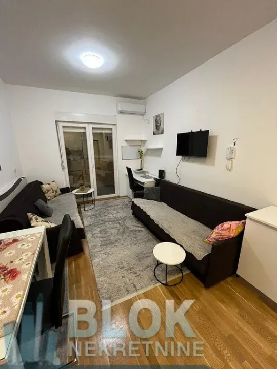 Rent, one bedroom apartment, 30m², Tuški Put, Podgorica