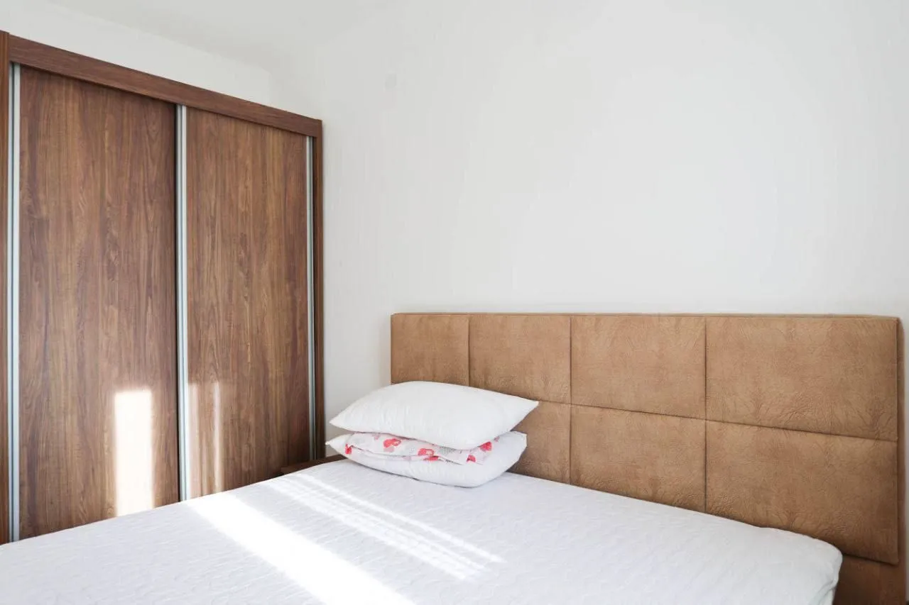 Rent, one bedroom apartment, 40m², Bečići, Budva
