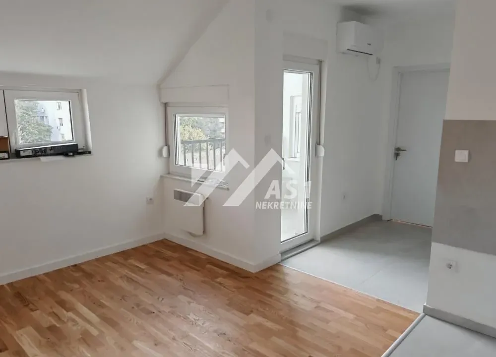 Prodaja, jednosoban stan, 36m², Grbavica, Novi Sad Sve Podlokacije