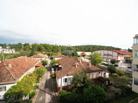 Rent, one bedroom apartment, 35m², Centar, Podgorica - image 9