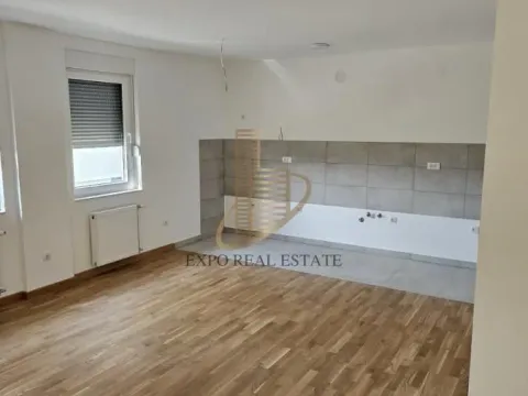 Sale, four bedroom apartment, 76m², Sremska Kamenica, Petrovaradin - image 5