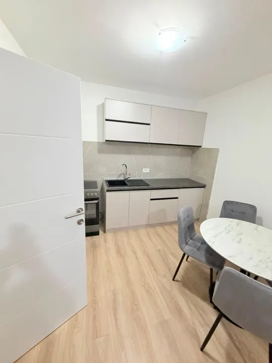 Rent, one bedroom apartment, 43m², Zaobilaznica, Budva