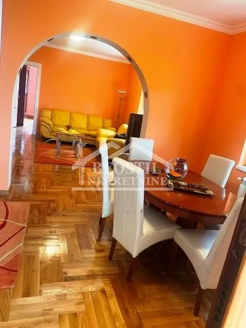 Sale, house, 195m², Šimanovci, Pećinci