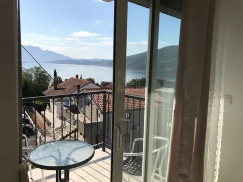 Izdavanje, jednosoban stan, 35m², Đenovići, Herceg Novi - image 7