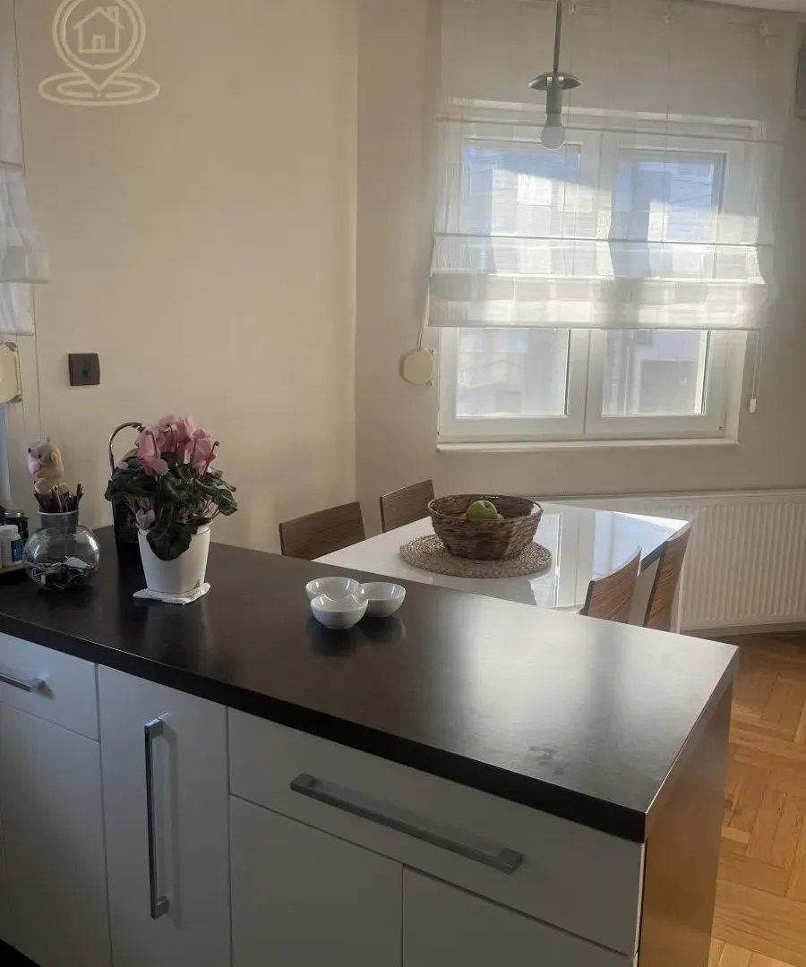 Prodaja, trosoban stan, 67m², Grbavica, Novi Sad Sve Podlokacije