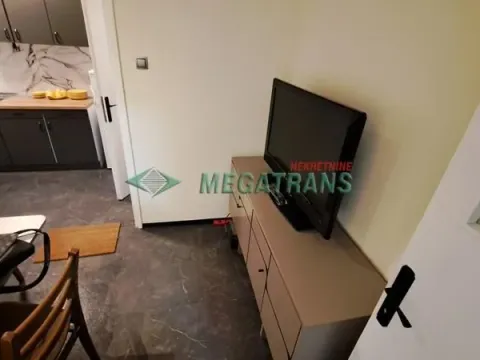 Izdavanje, trosoban stan, 90m², Novi Sad Sve Podlokacije, Novi Sad - image 5