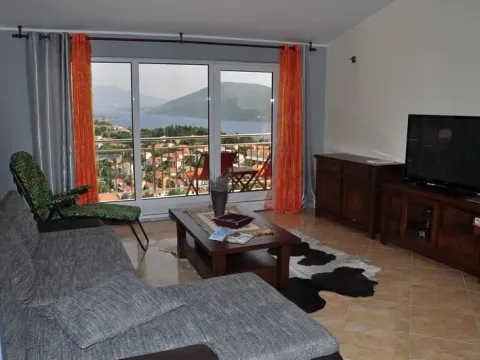 Prodaja, kuća, 320m², Herceg Novi, Crna Gora - image 9