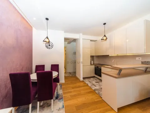 Rent, two bedroom apartment, 65m², Blok 9, Podgorica - image 13