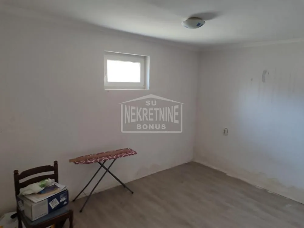 Prodaja, kuća, 170m², Gat, Subotica