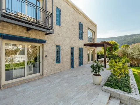 Sale, two bedroom apartment, 275m², Portonovi, Herceg Novi - image 8