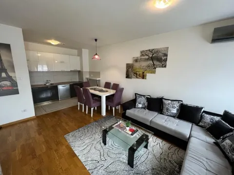 Prodaja, dvosoban stan, 64m², City Kvart, Podgorica - image 9