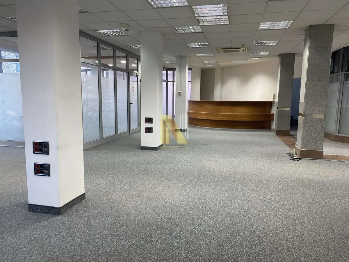 Rent, office space, 352m², Bulevar Oslobodjenja, Novi Sad Sve Podlokacije