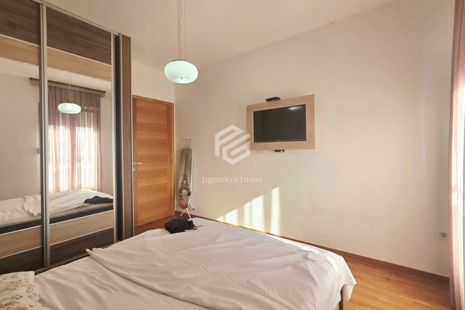 Rent, one bedroom apartment, 43m², City Kvart, Podgorica