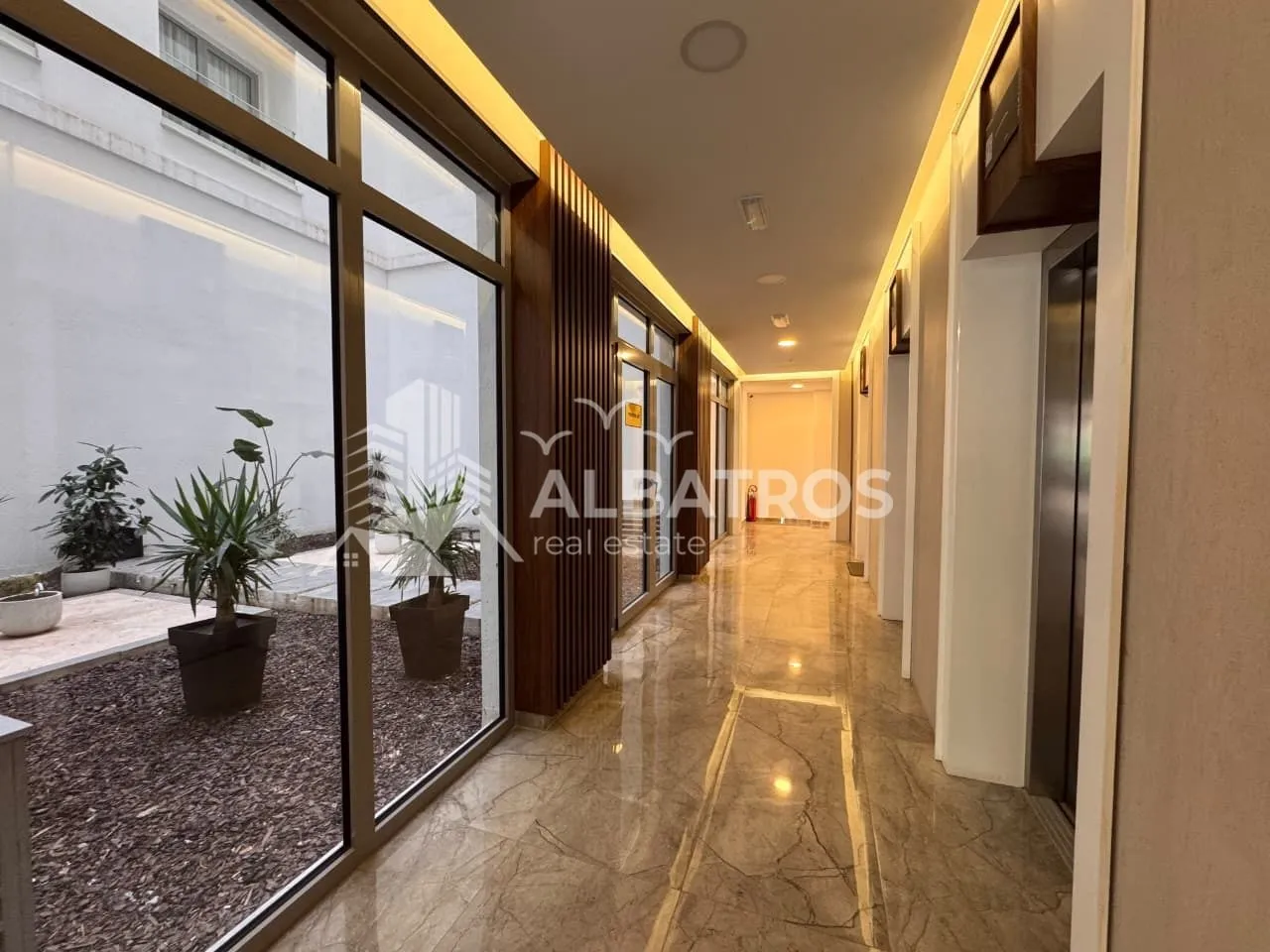 Rent, one bedroom apartment, 50m², Centar, Bar