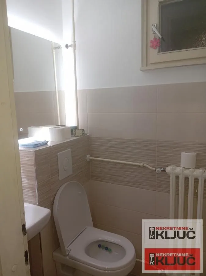 Prodaja, dvosoban stan, 65m², Bulevar Oslobodjenja, Novi Sad Sve Podlokacije