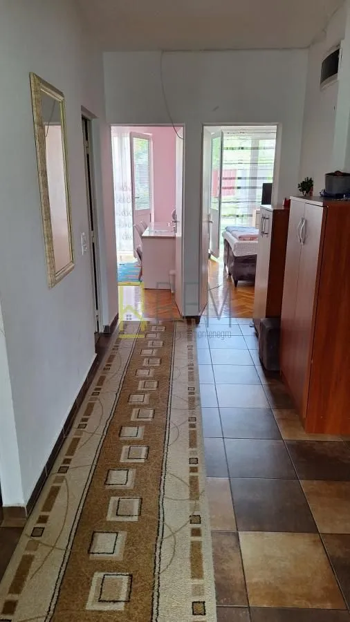 Prodaja, dvosoban stan, 71m², Drpe Mandića, Podgorica