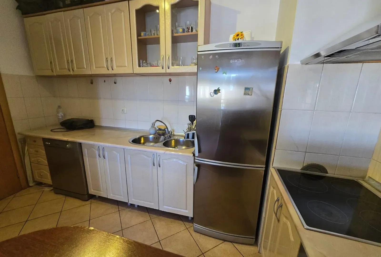 Izdavanje, jednosoban stan, 48m², Stari Aerodrom, Podgorica