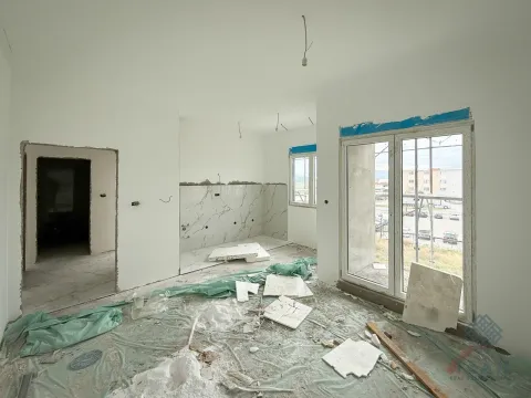 Prodaja, jednosoban stan, 44m², Zabjelo, Podgorica - image 2