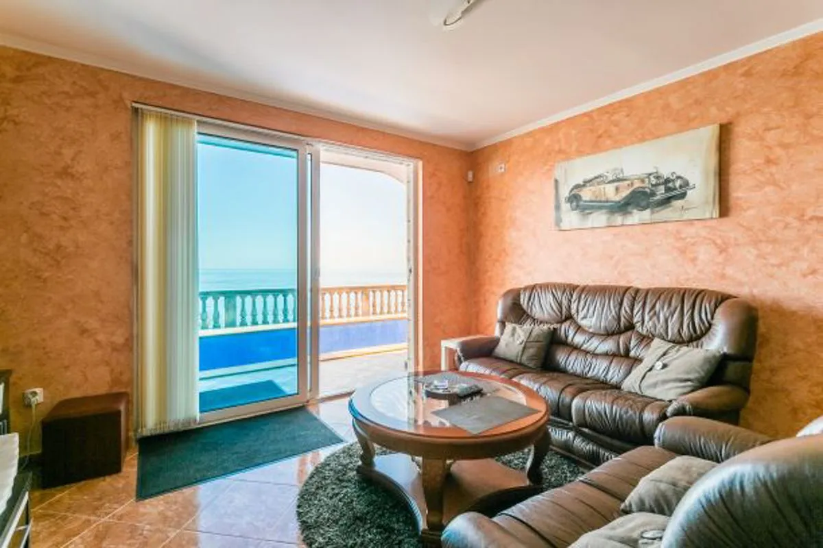 Prodaja, kuća, 232m², Kruče, Ulcinj
