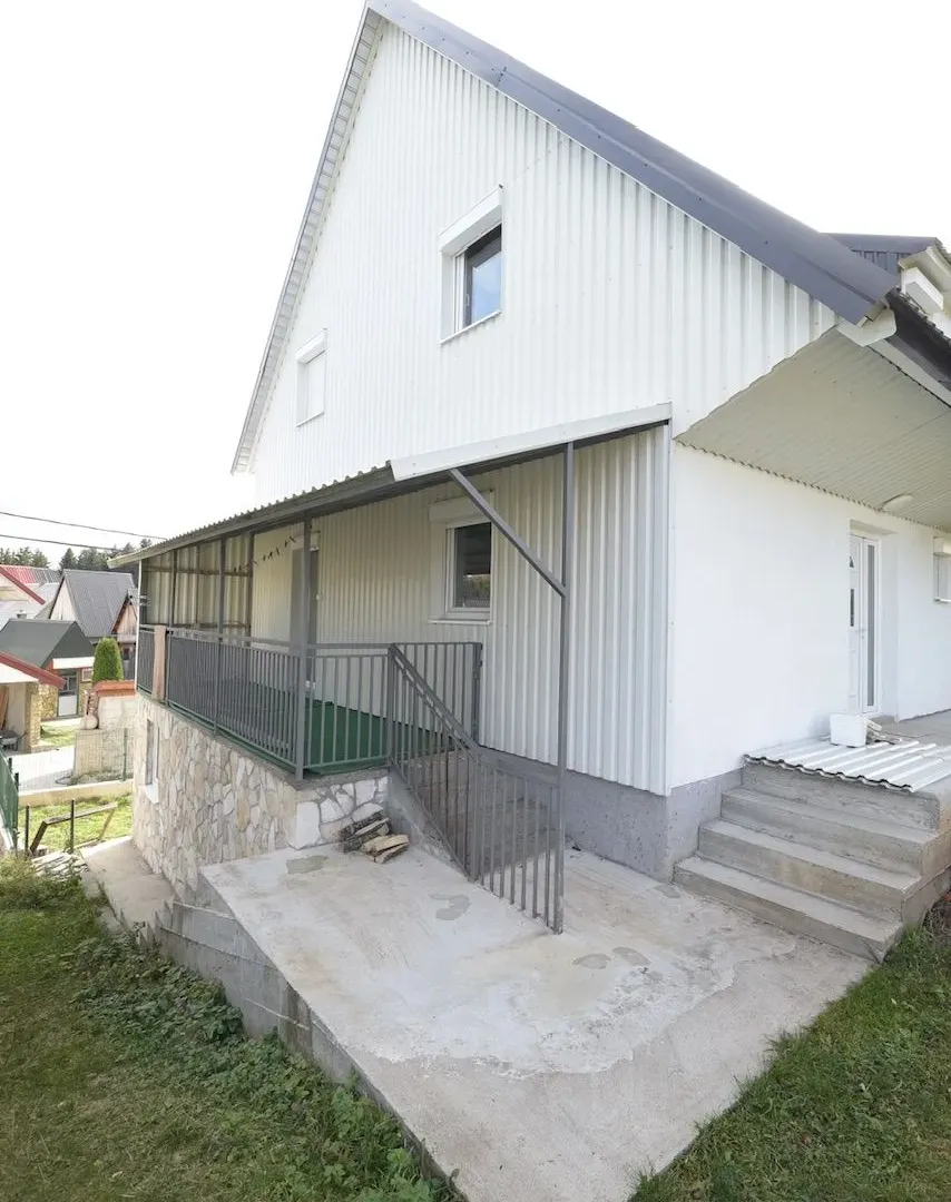 Prodaja, kuća, 130m², Žabljak II, Žabljak