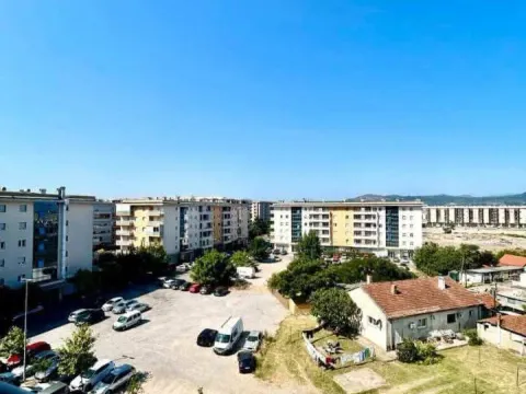 Prodaja, jednosoban stan, 51m², City Kvart, Podgorica - image 6