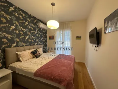 Izdavanje, trosoban stan, 95m², Central Point, Podgorica - image 10