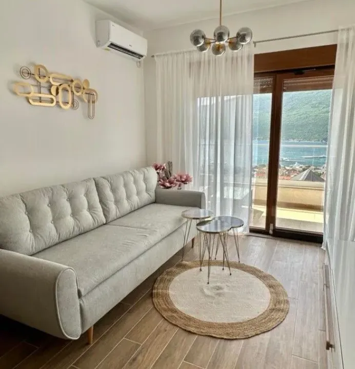 Prodaja, jednosoban stan, 50m², Đenovići, Herceg Novi