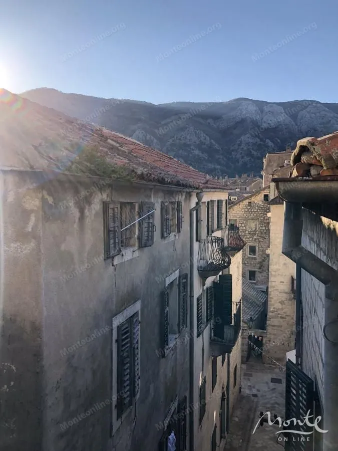 Prodaja, dvosoban stan, 50m², Grad, Kotor