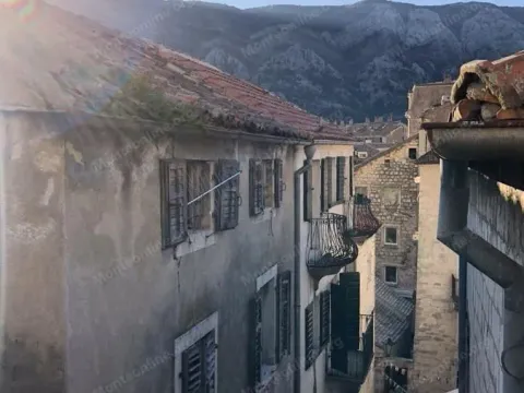 Prodaja, dvosoban stan, 50m², Grad, Kotor - image 30