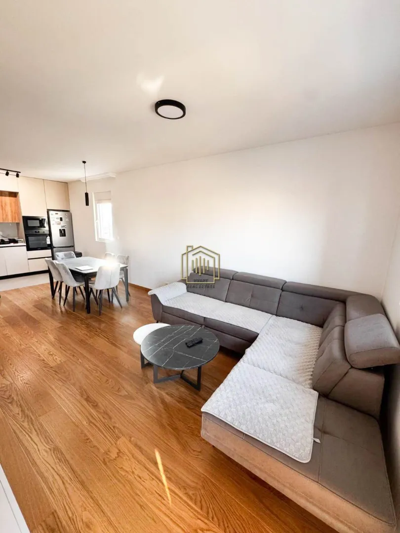 Prodaja, dvosoban stan, 72m², New City, Podgorica