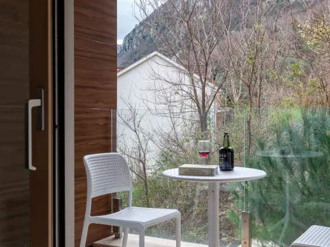 Sale, two bedroom apartment, 61m², Kotor, Crna Gora - image 9