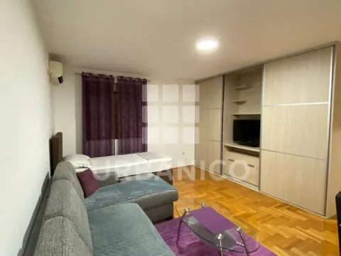 Rent, apartment, 35m², Stari Aerodrom, Podgorica - image 4