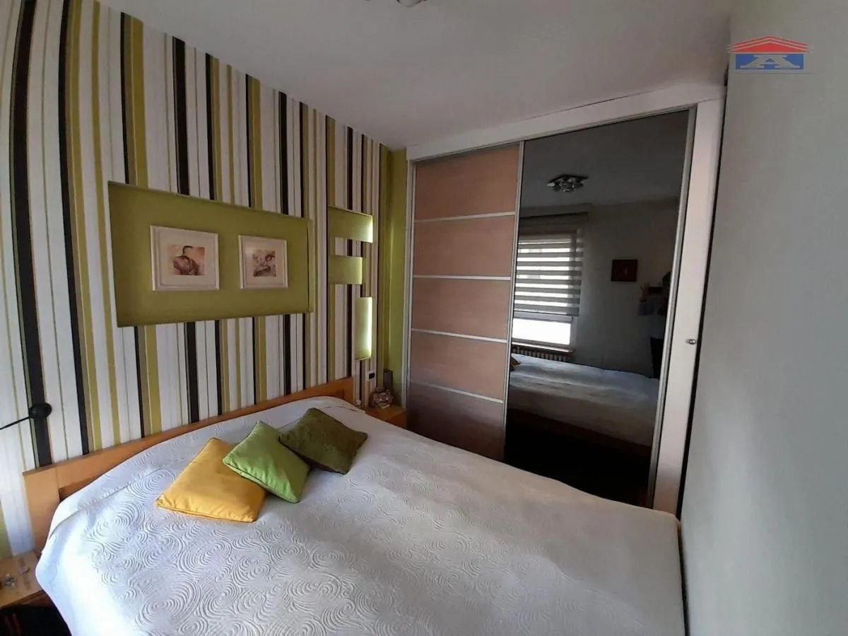Prodaja, četvorosoban stan, 70m², Bulevar Oslobodjenja, Novi Sad Sve Podlokacije