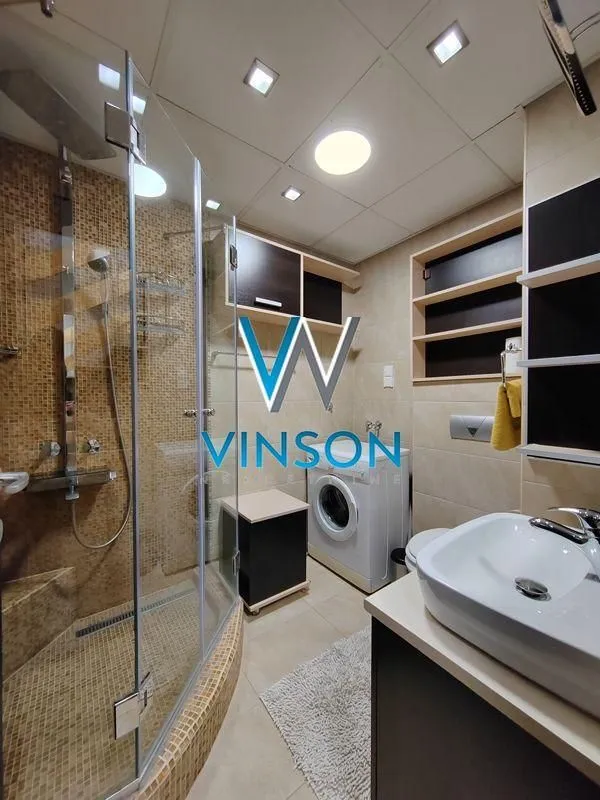 Izdavanje, kuća, 130m², Lipov gaj, Novi Sad Sve Podlokacije
