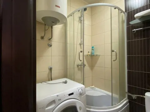 Izdavanje, garsonjera, 35m², Budva, Crna Gora - image 11