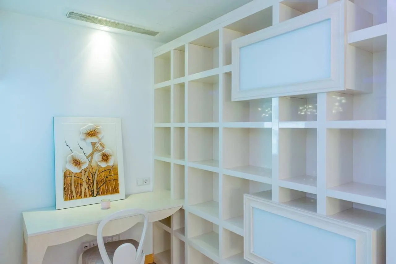 Rent, one bedroom apartment, 77m², Bulevar, Budva