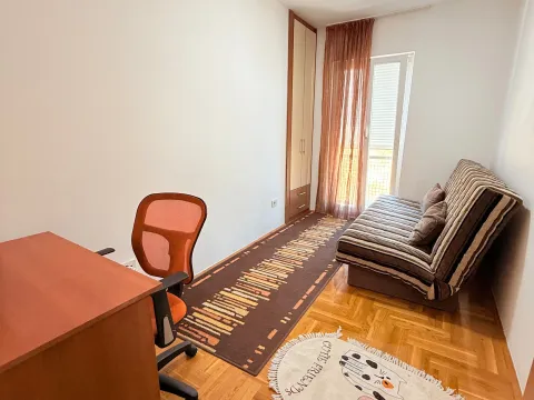 Izdavanje, dvosoban stan, 60m², City Kvart, Podgorica - image 9