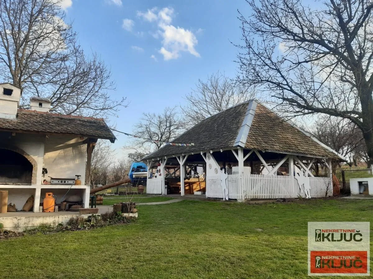 Sale, house, 334m², Čerević, Beočin