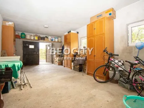 Prodaja, kuća, 310m², Železnik, Beograd - image 17