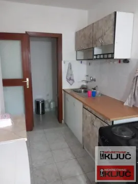 Izdavanje, jednosoban stan, 40m², Nova Detelinara, Novi Sad Sve Podlokacije - image 2
