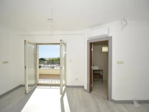 Prodaja, četvorosoban stan, 123m², Herceg Novi, Crna Gora - image 14