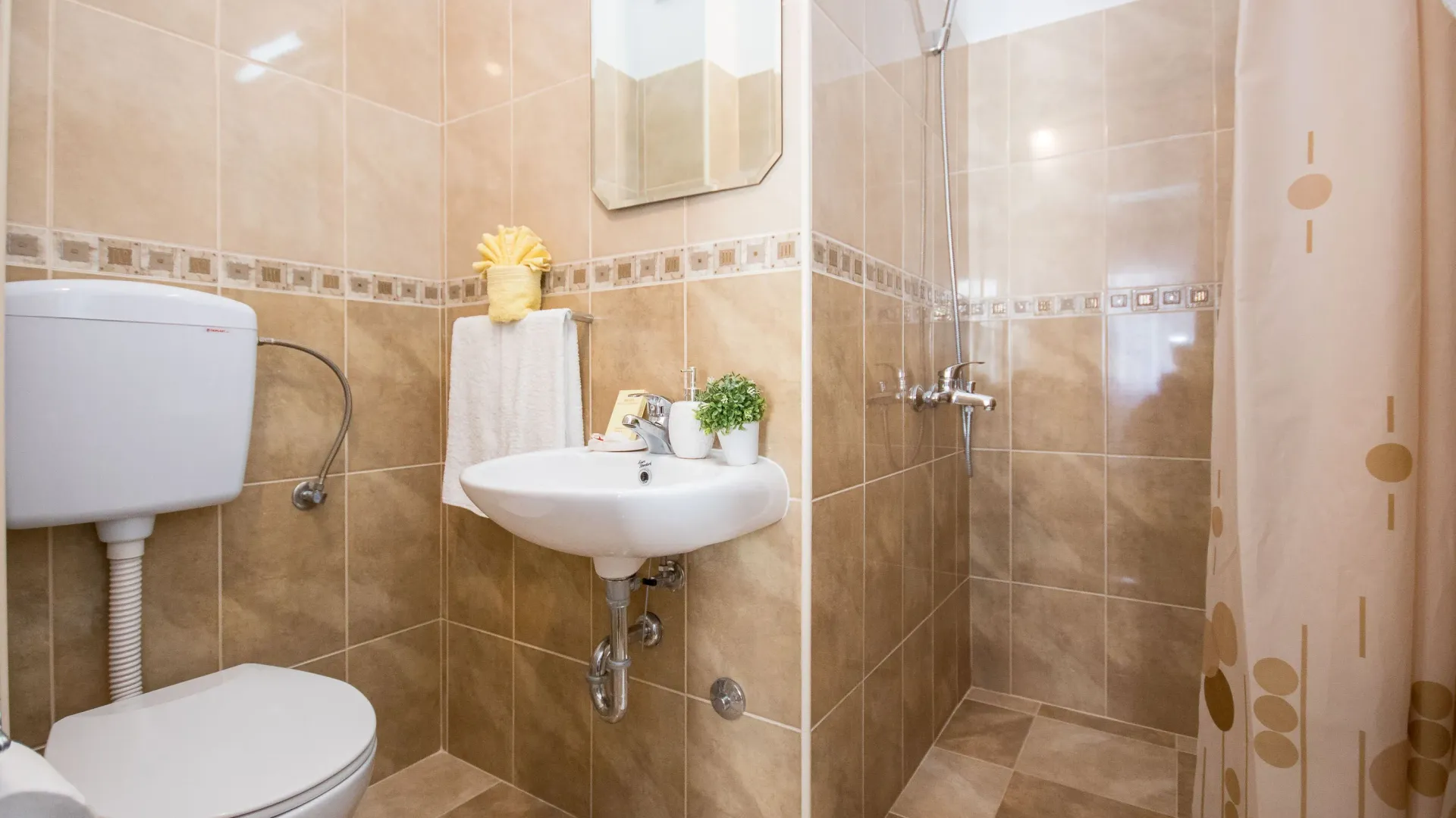 Daily-rent, studio apartment, 17m², Centar, Bar