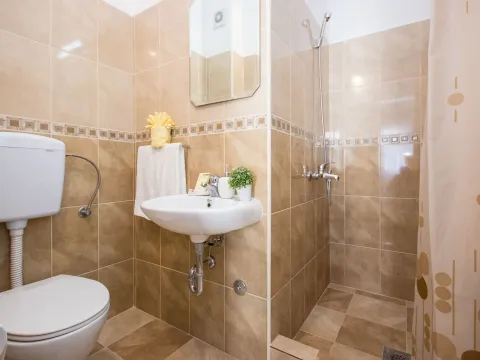 Daily-rent, studio apartment, 17m², Centar, Bar - image 13