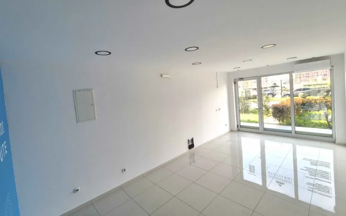 Rent, office space, 190m², City Kvart, Podgorica