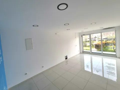 Rent, office space, 190m², City Kvart, Podgorica