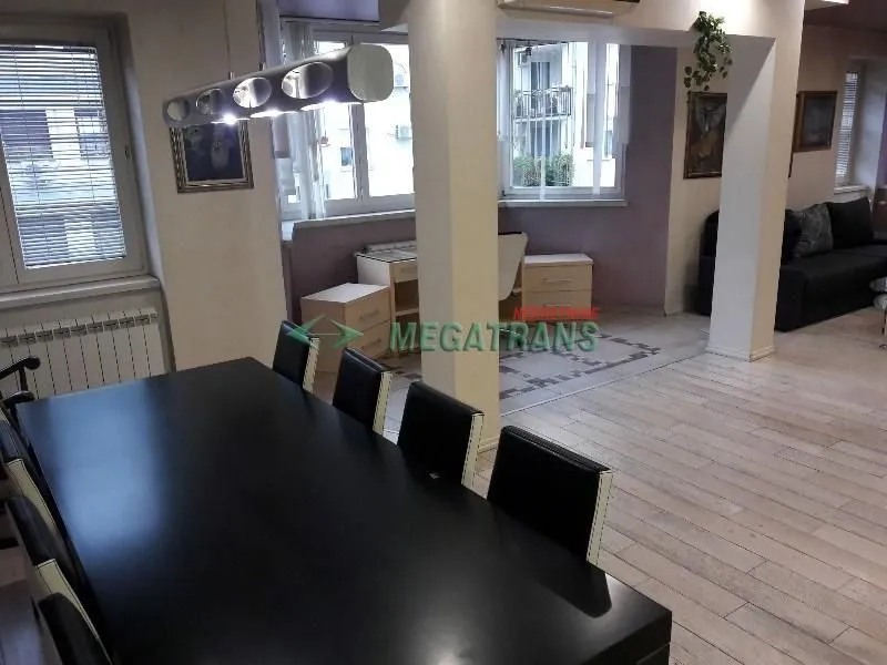 Prodaja, stan, 174m², Bulevar Oslobodjenja, Novi Sad Sve Podlokacije