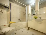 Izdavanje, trosoban stan, 125m², Rafailovići, Budva - image 4